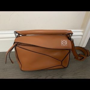 Designer Loewe STYLE small puzzle bag in t…